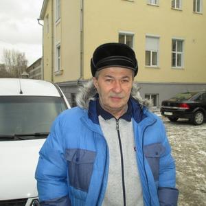 Парни в Екатеринбурге: Михаил Фирсов, 74 - ищет девушку из Екатеринбурга