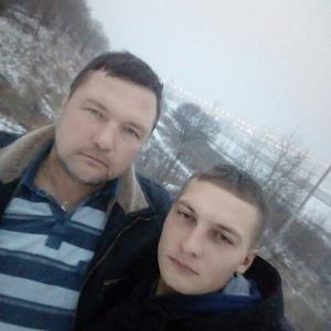 Парни в Новочебоксарске:  Лёша, 52 - ищет девушку из Новочебоксарска