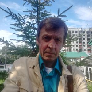 Парни в Петропавловске-Камчатском: Александр, 63 - ищет девушку из Петропавловска-Камчатского