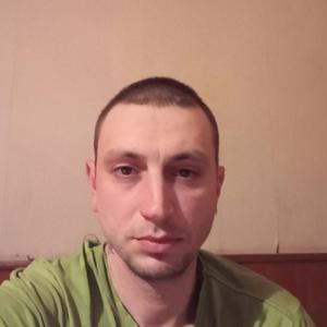 Артём, 35 лет, Магадан