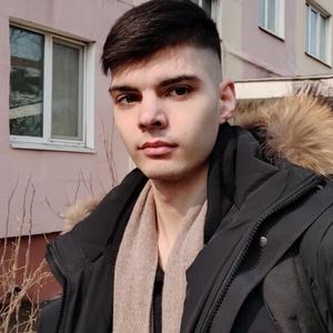 Парни в Владивостоке: Иван, 22 - ищет девушку из Владивостока