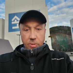 Иван, 46 лет, Владивосток