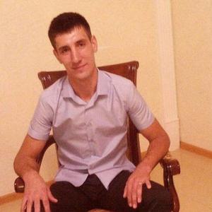 Парни в Сыктывкаре: Олег, 35 - ищет девушку из Сыктывкара
