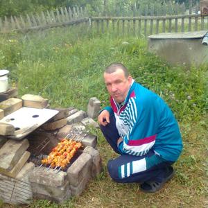 Парни в Сыктывкаре: Олег, 57 - ищет девушку из Сыктывкара