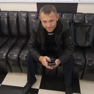 Парни в Томске: Дмитрий, 46 - ищет девушку из Томска