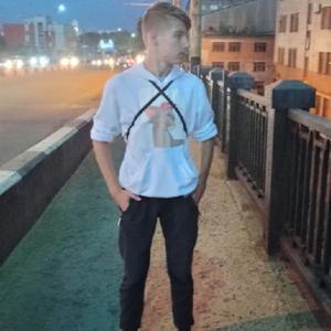 Парни в Тамбове: Андрей, 18 - ищет девушку из Тамбова