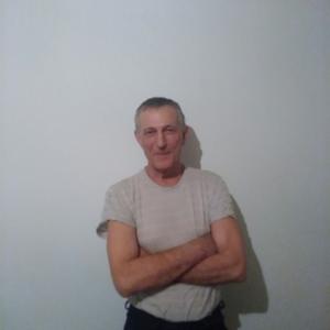 Парни в Волгограде: Павел, 67 - ищет девушку из Волгограда