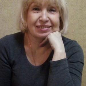 Девушки в Нижневартовске: Ольга, 62 - ищет парня из Нижневартовска
