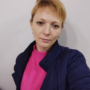 Девушки в Таганроге: Ирина, 40 - ищет парня из Таганрога