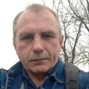 Евгений, 56 лет, Брянск