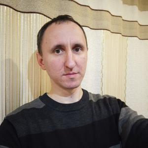 Михаил, 38 лет, Свободный