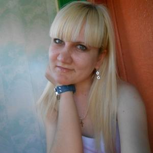 Девушки в Саранске: Натали, 38 - ищет парня из Саранска