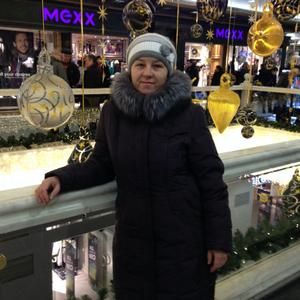 Девушки в Смоленске: Майя, 60 - ищет парня из Смоленска
