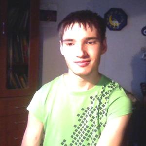 Парни в Новокузнецке: Александр, 26 - ищет девушку из Новокузнецка