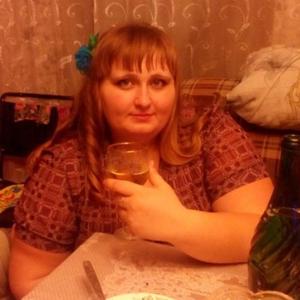 Девушки в Усть-Илимске: Ксюня, 36 - ищет парня из Усть-Илимска