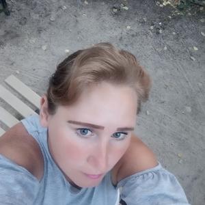 Девушки в Ульяновске: Александра, 42 - ищет парня из Ульяновска