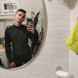 Парни в Смоленске: Андрей, 21 - ищет девушку из Смоленска
