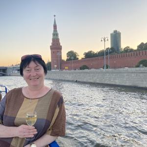 Девушки в Екатеринбурге: Екатерина, 54 - ищет парня из Екатеринбурга