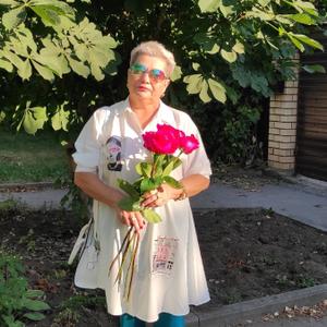 Девушки в Перми: Надежда, 65 - ищет парня из Перми
