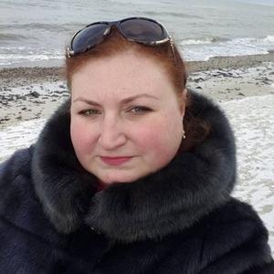 Девушки в Калининграде: Светлана, 45 - ищет парня из Калининграда