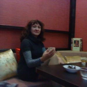 Девушки в Тольятти: Марина, 65 - ищет парня из Тольятти