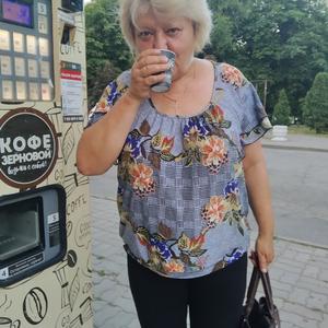 Девушки в Таганроге: Ира, 59 - ищет парня из Таганрога