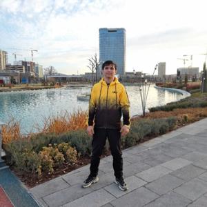 Rustam, 23 года, Ташкент