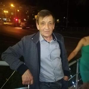 Влад, 66 лет, Казань