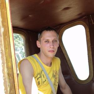 Парни в Череповце: Иван Петров, 39 - ищет девушку из Череповца