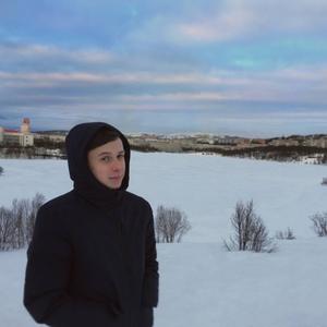 Парни в Мурманске: Виталий, 27 - ищет девушку из Мурманска
