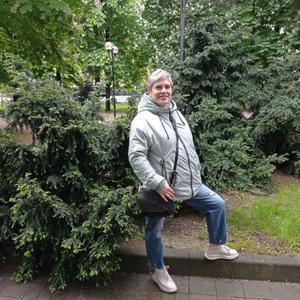 Девушки в Новороссийске: Лариса, 51 - ищет парня из Новороссийска