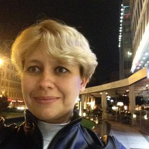 Девушки в Волгограде: Nina Anglomania, 43 - ищет парня из Волгограда