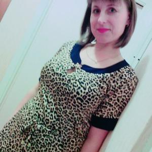 Девушки в Омске: Tatyana, 44 - ищет парня из Омска