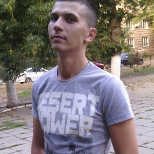 Александр, 28 лет, Саратов