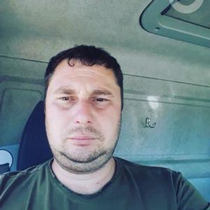 Виктор, 33 года, Курганинск