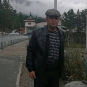 Василий, 66 лет, Новосибирск