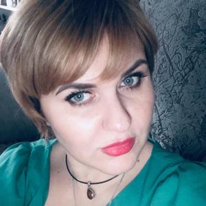 Девушки в Нефтеюганске: Наталья, 47 - ищет парня из Нефтеюганска