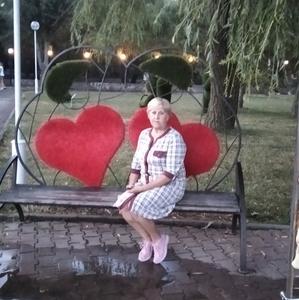 Девушки в Светлограде: Галина, 62 - ищет парня из Светлограда