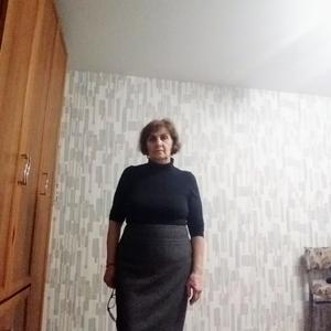 Девушки в Серпухове: Алина, 60 - ищет парня из Серпухова