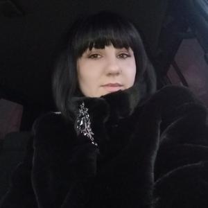 Парни в Арсеньеве: Марина, 35 - ищет девушку из Арсеньева