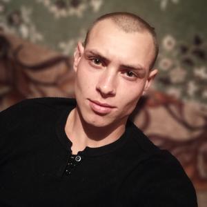 Парни в Нижнеудинске: Дмитрий, 24 - ищет девушку из Нижнеудинска