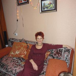 Девушки в Кемерово: Ольга, 64 - ищет парня из Кемерово