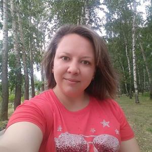 Девушки в Нижний Новгороде: Elena Antonova, 36 - ищет парня из Нижний Новгорода