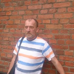 Парни в Калининграде: Владимир, 62 - ищет девушку из Калининграда