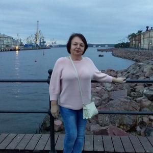 Девушки в Выборге: Татьяна, 68 - ищет парня из Выборга