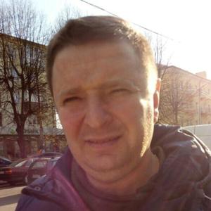 Виталий, 48 лет, Калининград