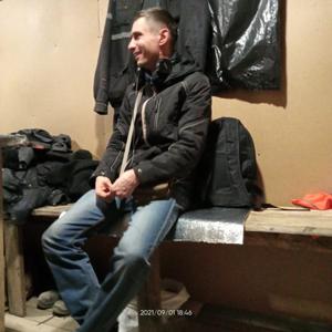 Парни в Сыктывкаре: Михаил, 29 - ищет девушку из Сыктывкара