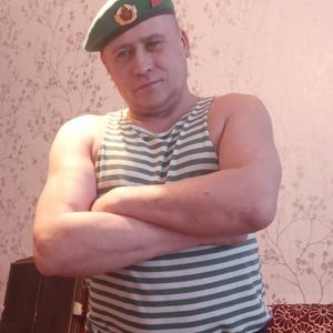 Парни в Санкт-Петербурге: Алексей Чернышов, 45 - ищет девушку из Санкт-Петербурга