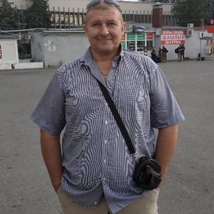 Парни в Каменск-Шахтинский: Виктор, 46 - ищет девушку из Каменск-Шахтинский