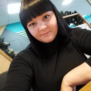 Елена, 26 лет, Екатеринбург